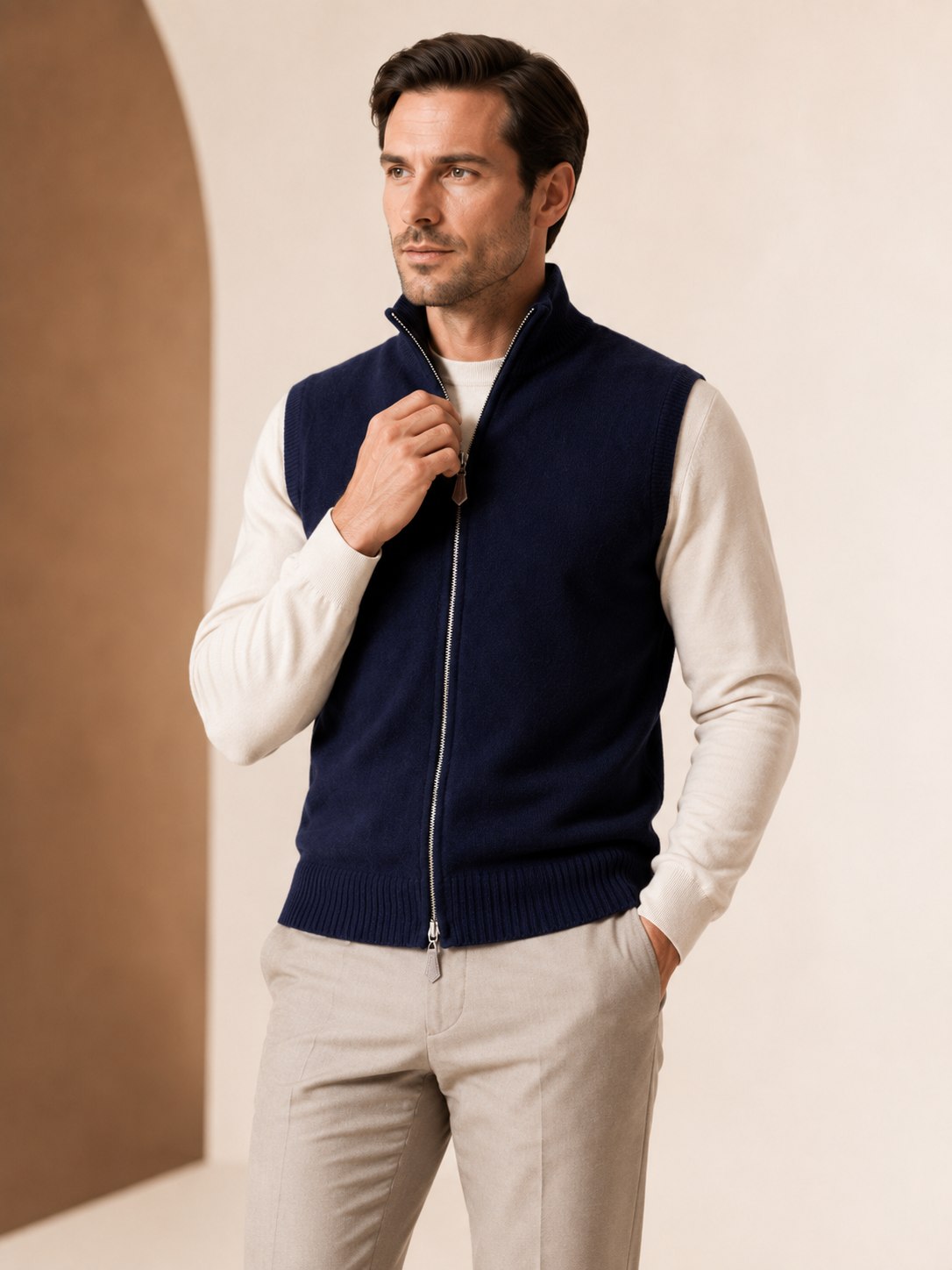 Men's Zip Vest in Pure Cashmere model image